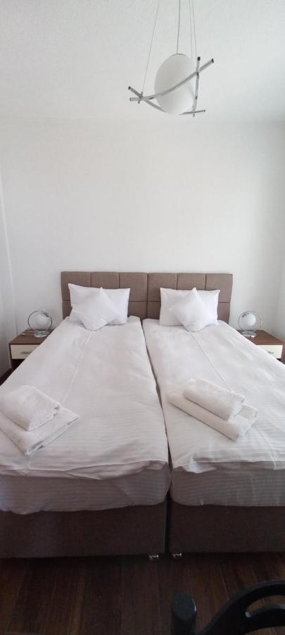 Apartment Malezan *